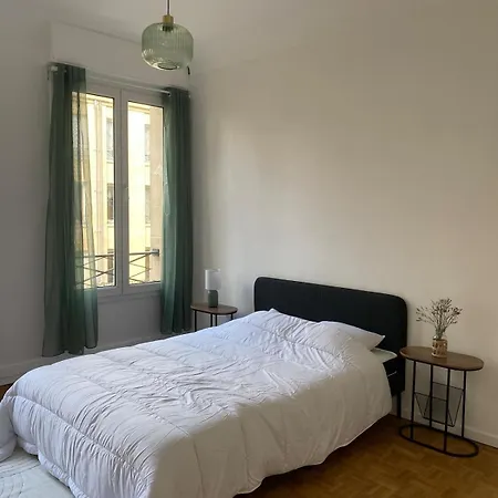 Appartement Spacieux T3 De 100 M2 Design En Plein Centre-ville