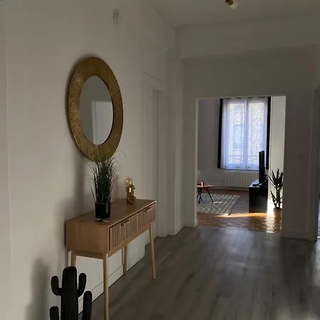 Appartement Spacieux T3 De 100 M2 Design En Plein Centre-ville Valenciennes